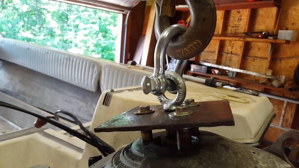 How to Lift Outboard Motor Without Hoist